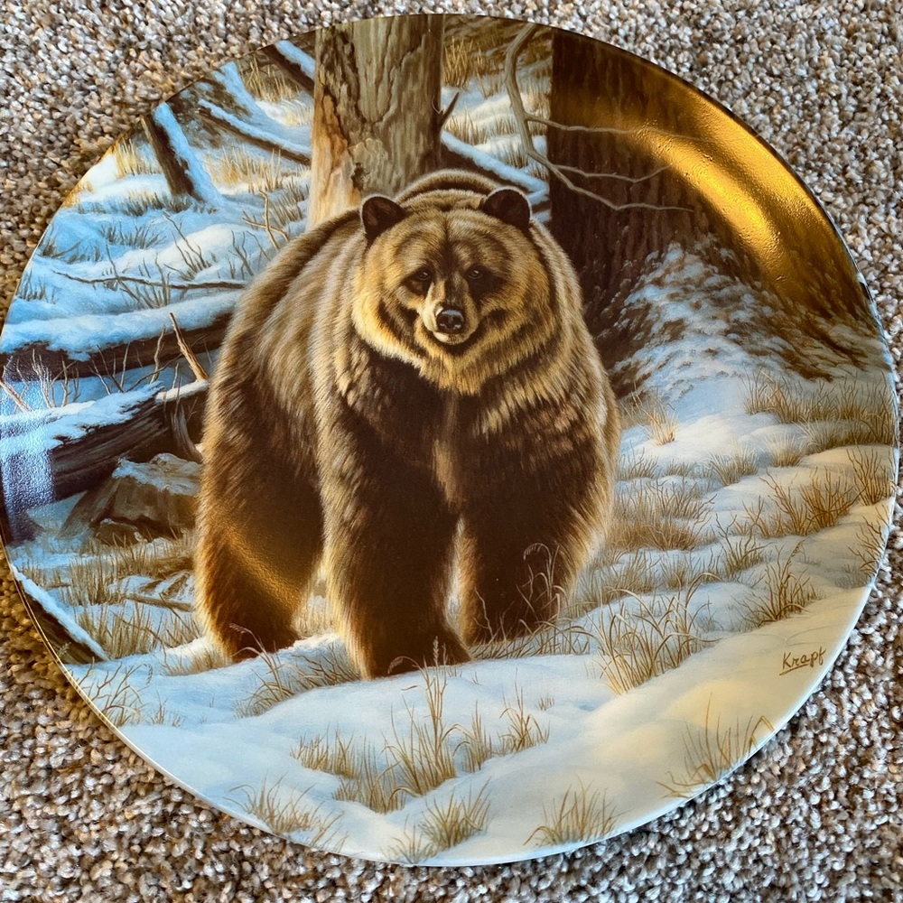 Paul Krapf's "The Grizzly Bear" 1988 Collector’s Plate